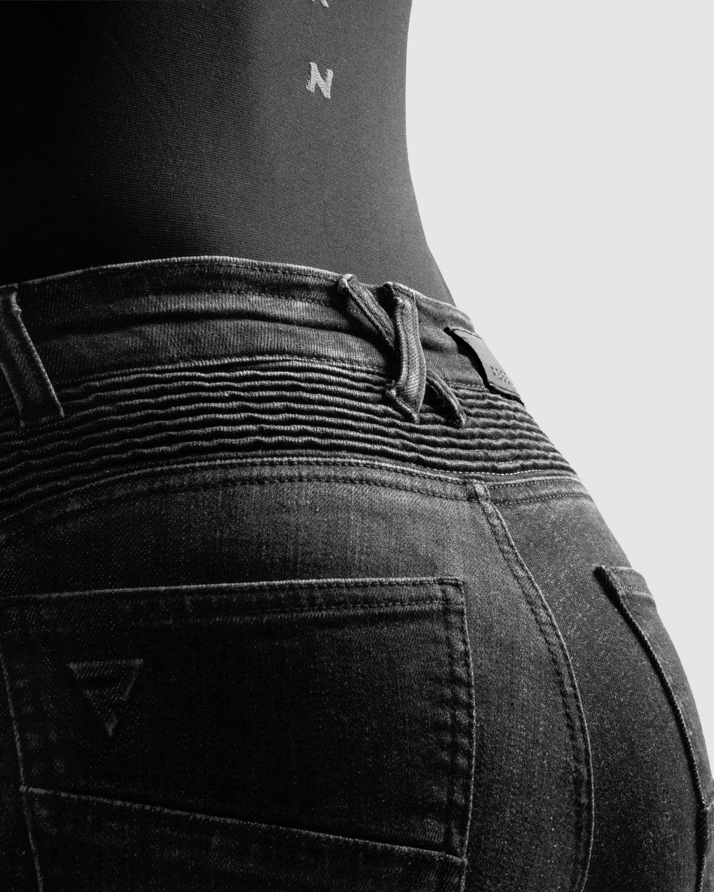 Agness 2 Mono Damskie Jeansy Motocyklowe Sprane Czarne